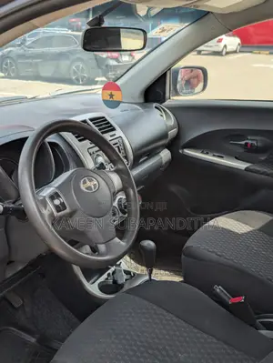 Scion xD 2011 Burgundy