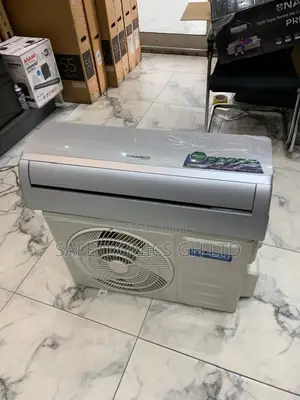 Recommend Good ^ 1.5 Horsepower Split Type Nasco (Sliver) AC
