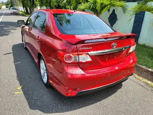 Toyota Corolla S 4dr Sedan (1.8L 4cyl 4A) 2013 Red