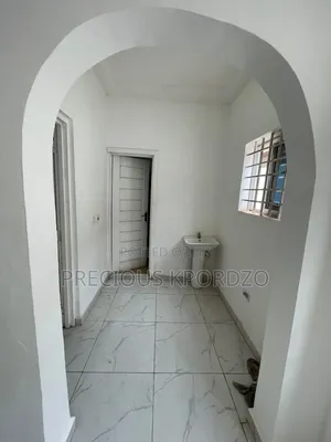 1bdrm Room & Parlour in New Lgn for rent