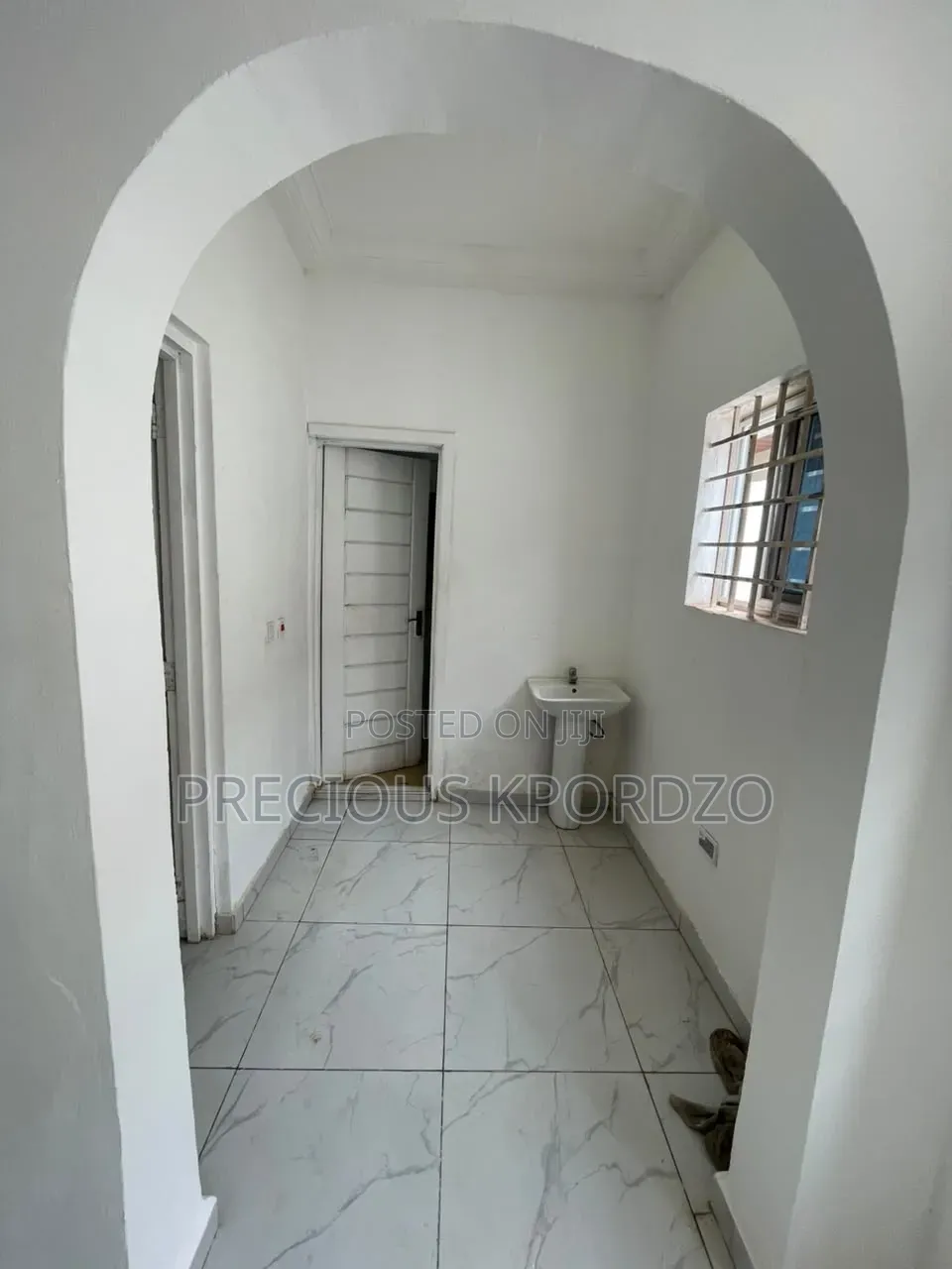 1bdrm Room & Parlour in New Lgn for rent