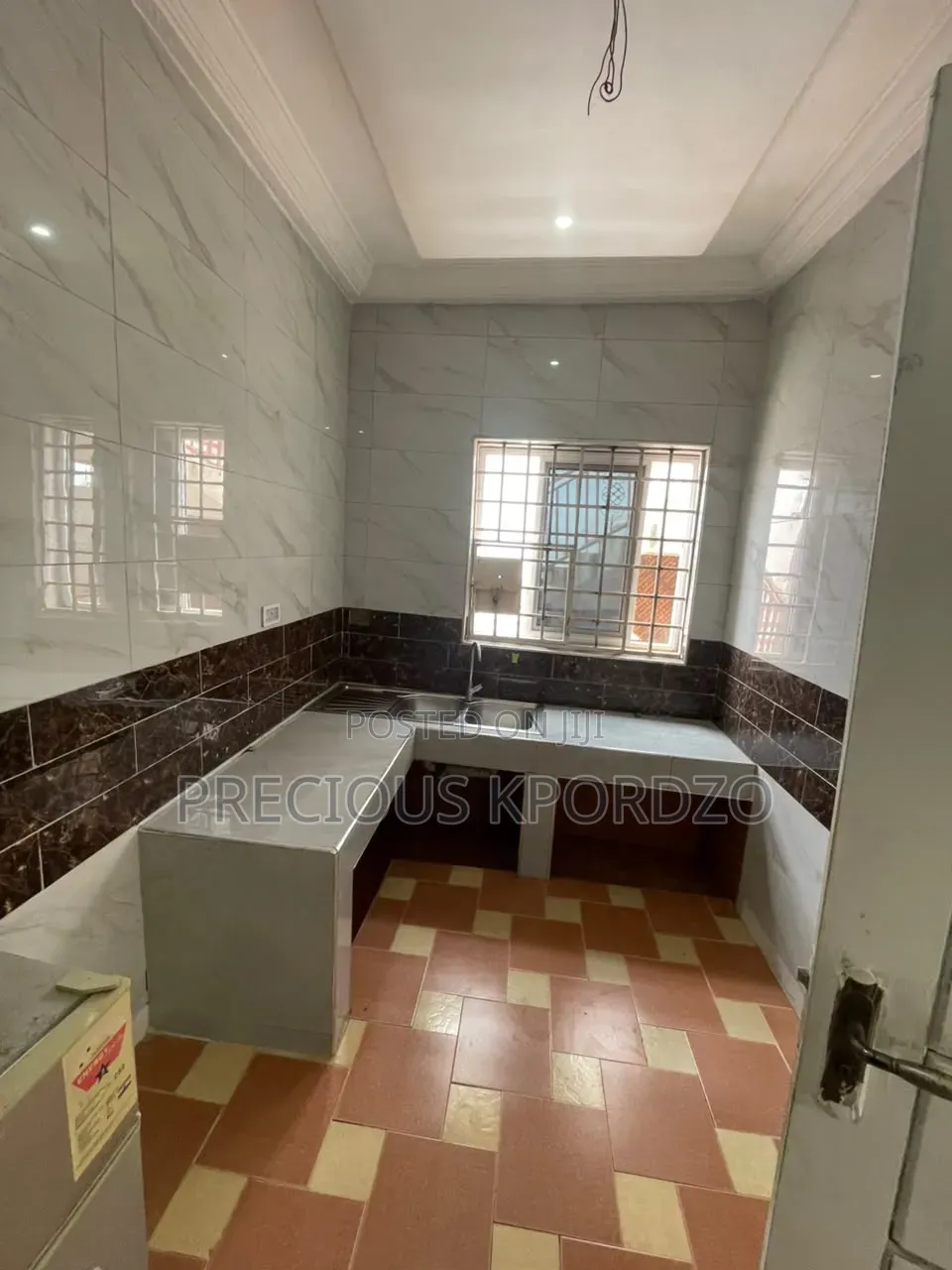 1bdrm Room & Parlour in New Lgn for rent