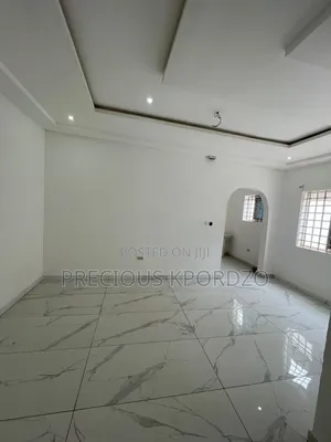 1bdrm Room & Parlour in New Lgn for rent