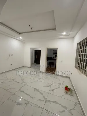 1bdrm Room & Parlour in New Lgn for rent