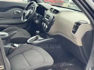 Kia Soul 4dr Wagon (1.6L 4cyl 6M) 2014 Black