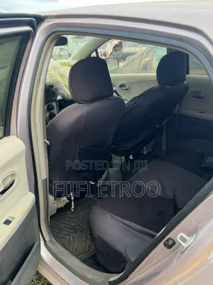 Toyota Vitz 1.3 FWD 3dr 2010 Gray
