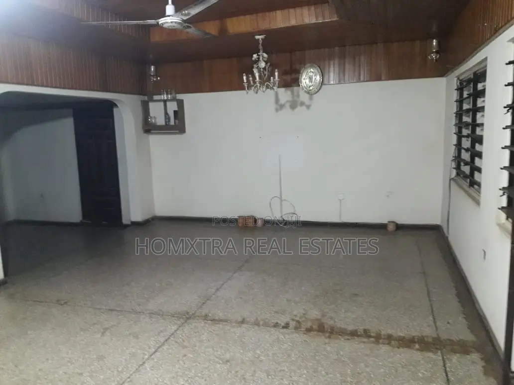 2bdrm House in Homxtra Real Estates, Mile 7 for rent