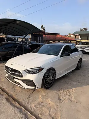 Mercedes-Benz C300 2023 White