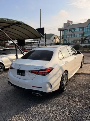 Mercedes-Benz C300 2023 White