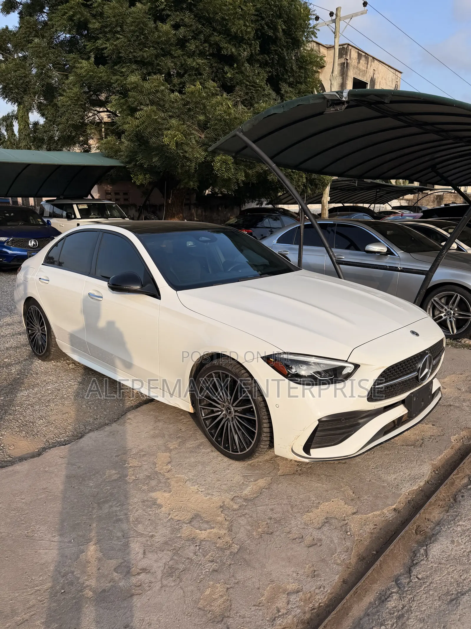 Mercedes-Benz C300 2023 White