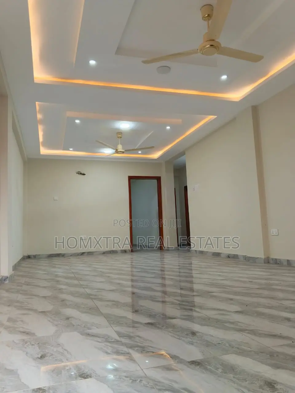 3bdrm Apartment in Homxtra Real Estates, Overhead for rent