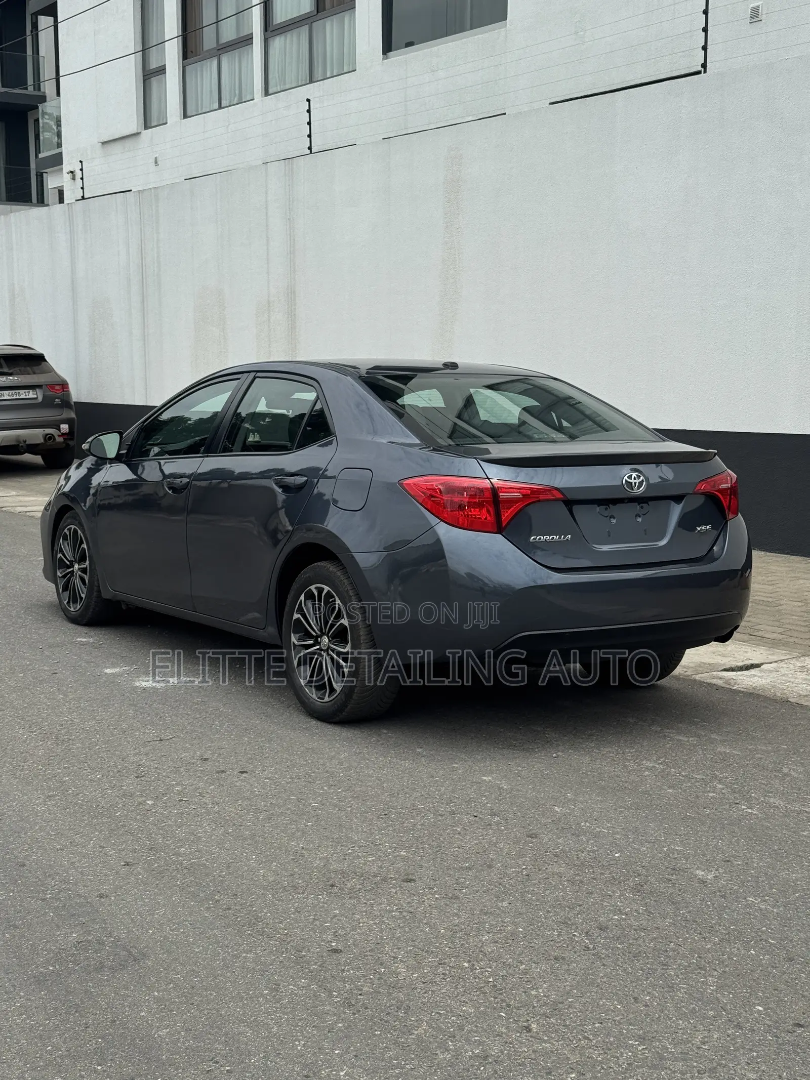 Toyota Corolla XSE 4dr Sedan (1.8L 4cyl CVT) 2017 Gray