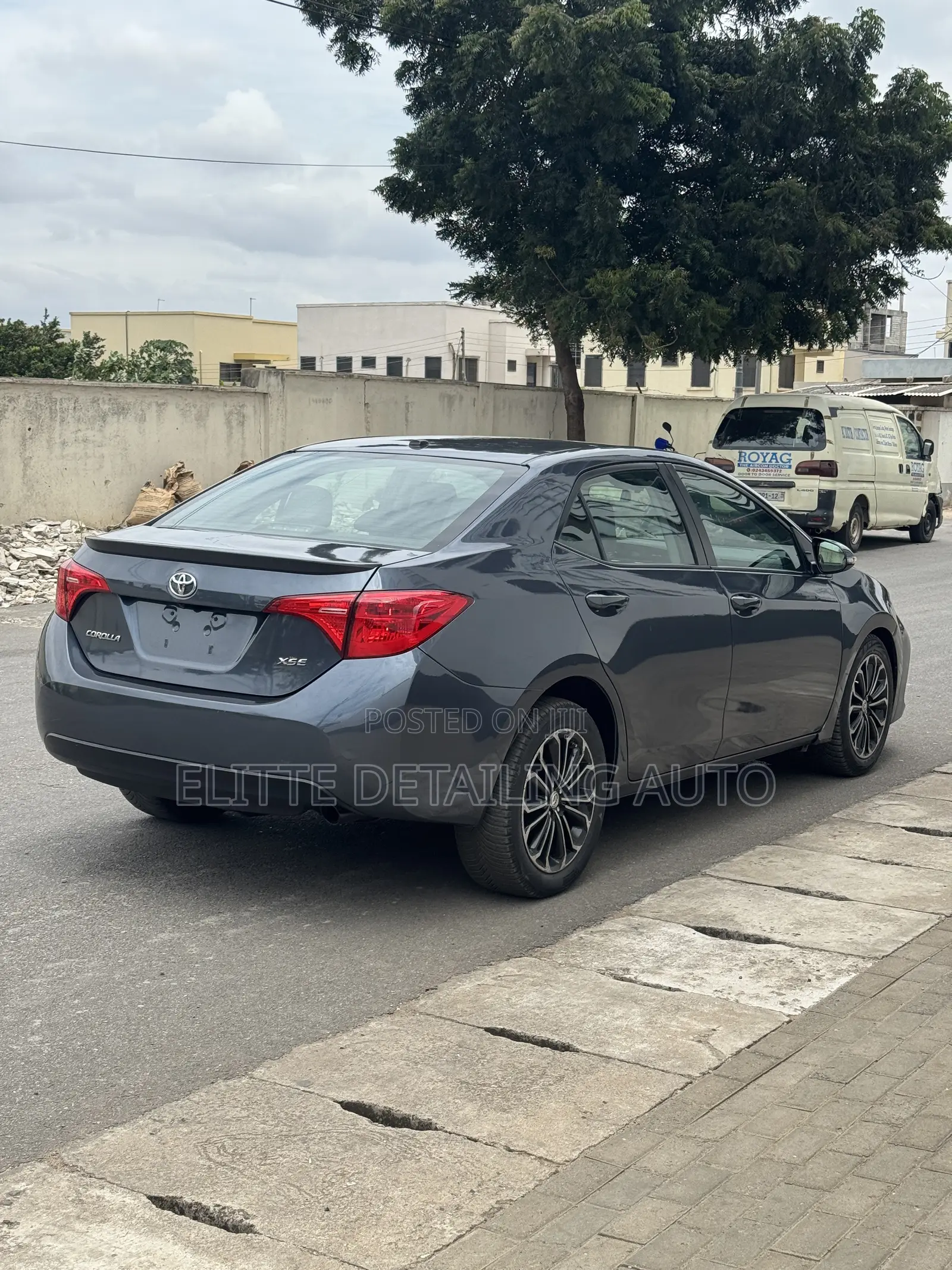 Toyota Corolla XSE 4dr Sedan (1.8L 4cyl CVT) 2017 Gray