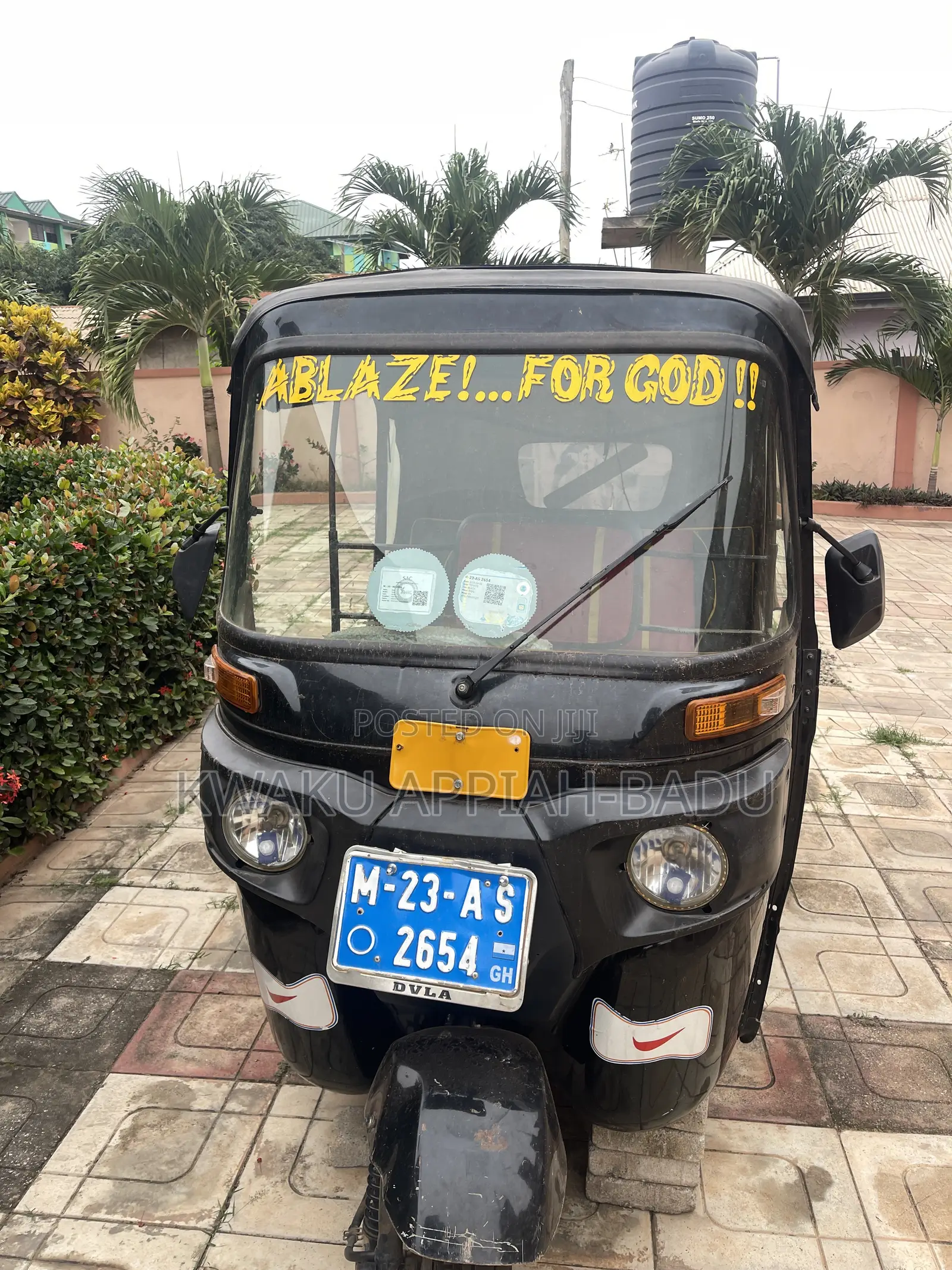 Bajaj RE 2023 Black