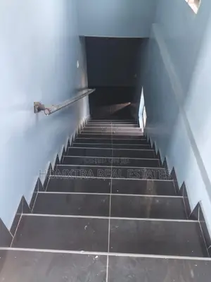 3bdrm Apartment in Homxtra Real Estates, Last Stop for rent