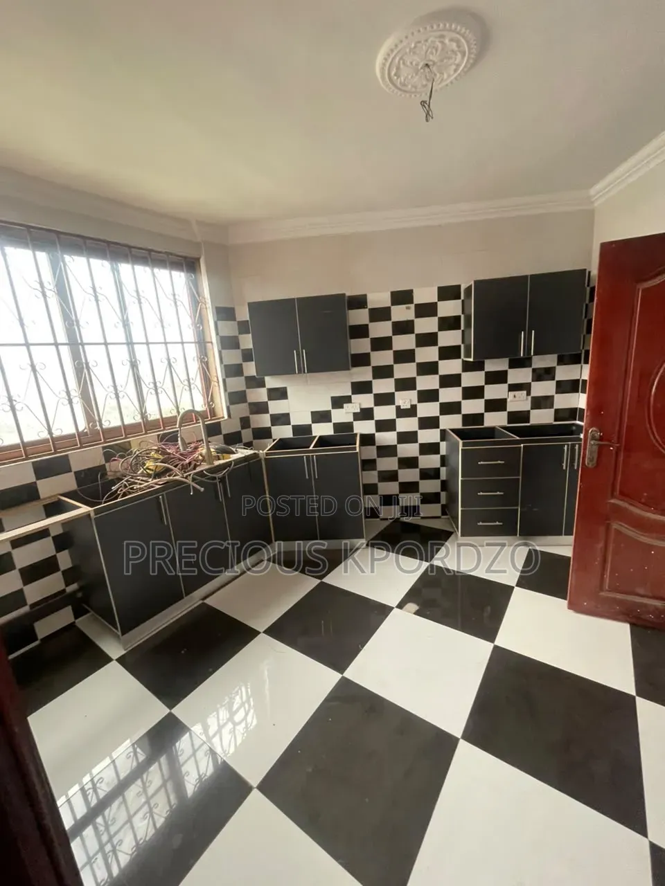2bdrm Apartment in Commandos Adenta for rent
