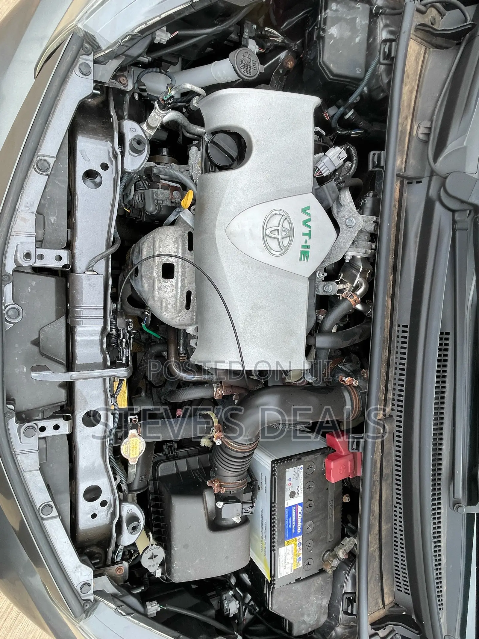 Toyota Vitz 1.3 FWD 5dr 2015 Gray