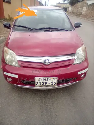 Toyota IST 2003 Red