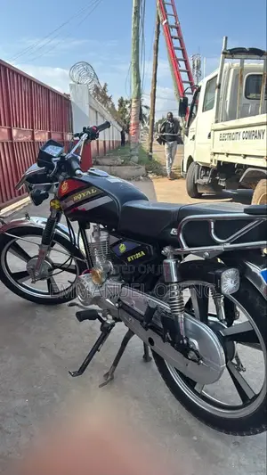 New Royal RY125 2026 Black
