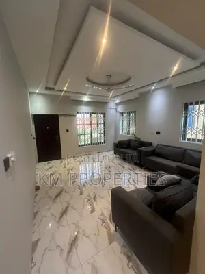 4bdrm Mansion in North Legon for sale