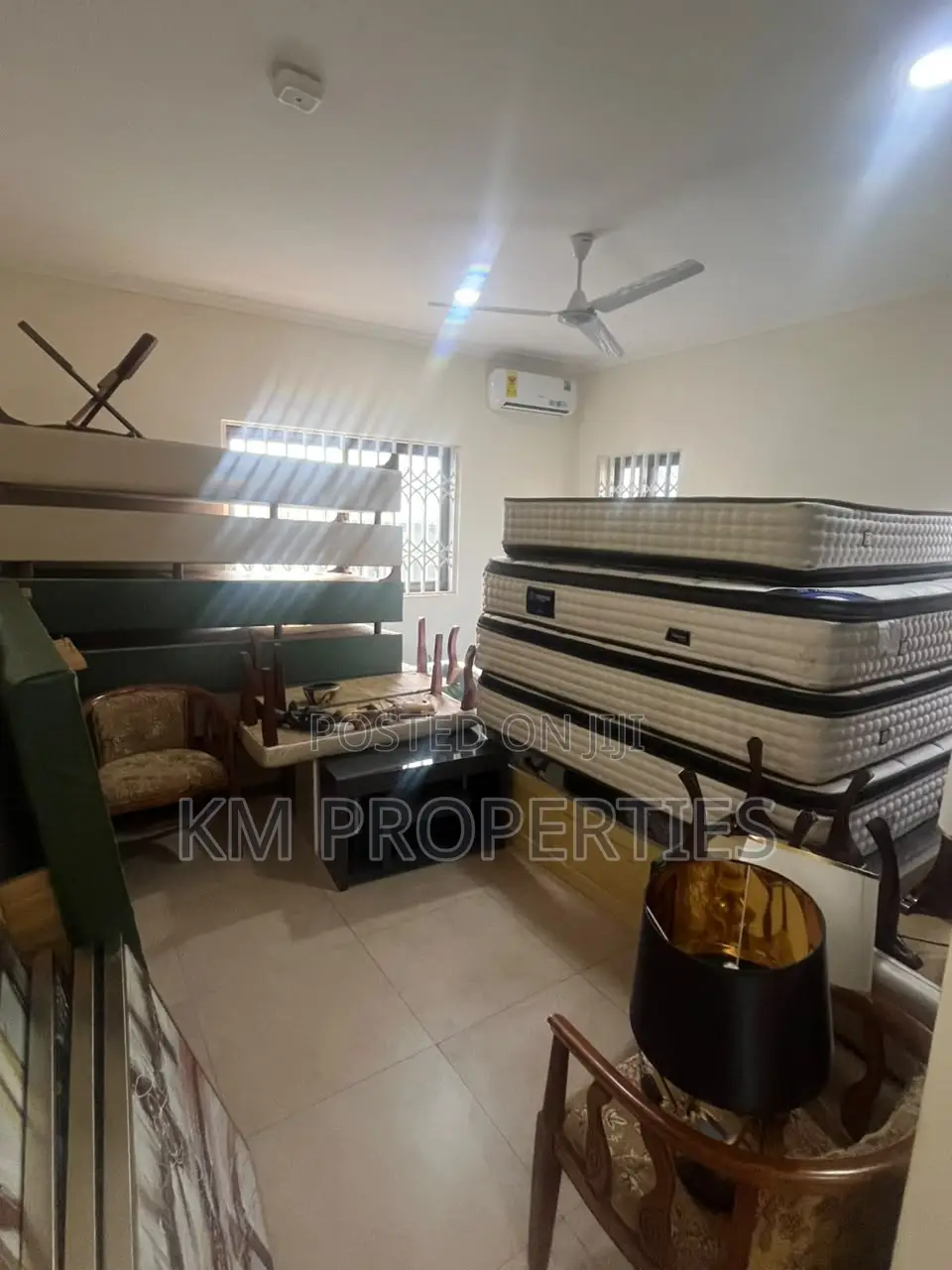 4bdrm Mansion in North Legon for sale
