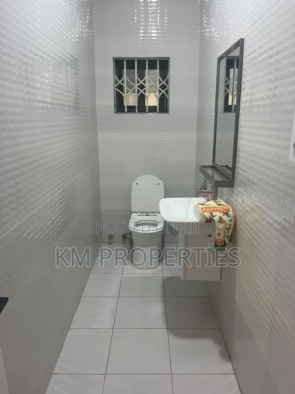 4bdrm Mansion in North Legon for sale