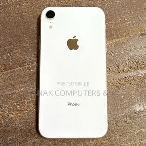 Apple iPhone XR 64 GB White