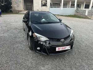 Toyota Corolla 2016 Black