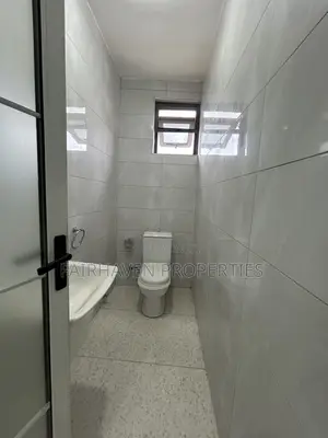 3bdrm Apartment in A&C Mall, East Legon for rent