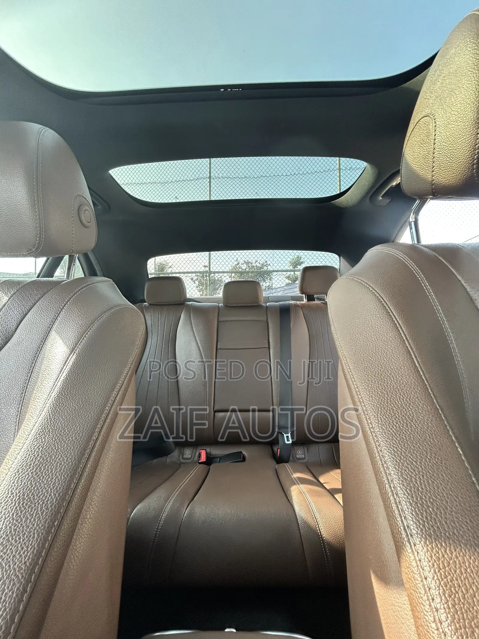 Mercedes-Benz E300 4Matic AWD Sedan (2.0L 4cyl 9A) 2017 Black