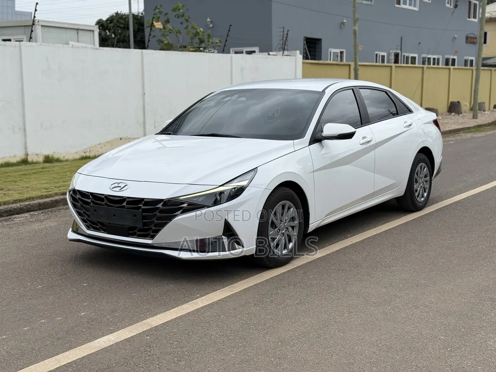 Hyundai Avante 2021 White