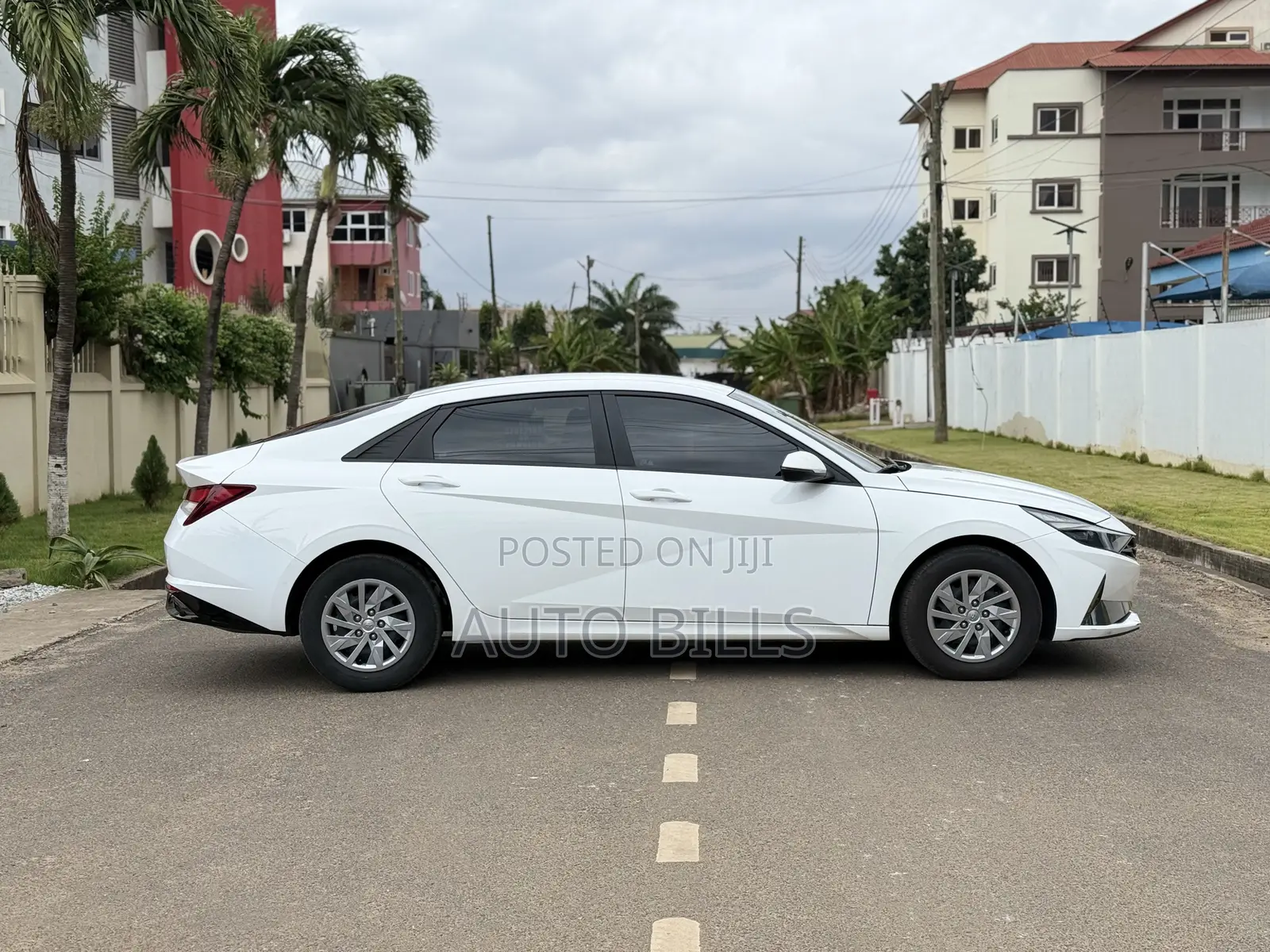 Hyundai Avante 2021 White