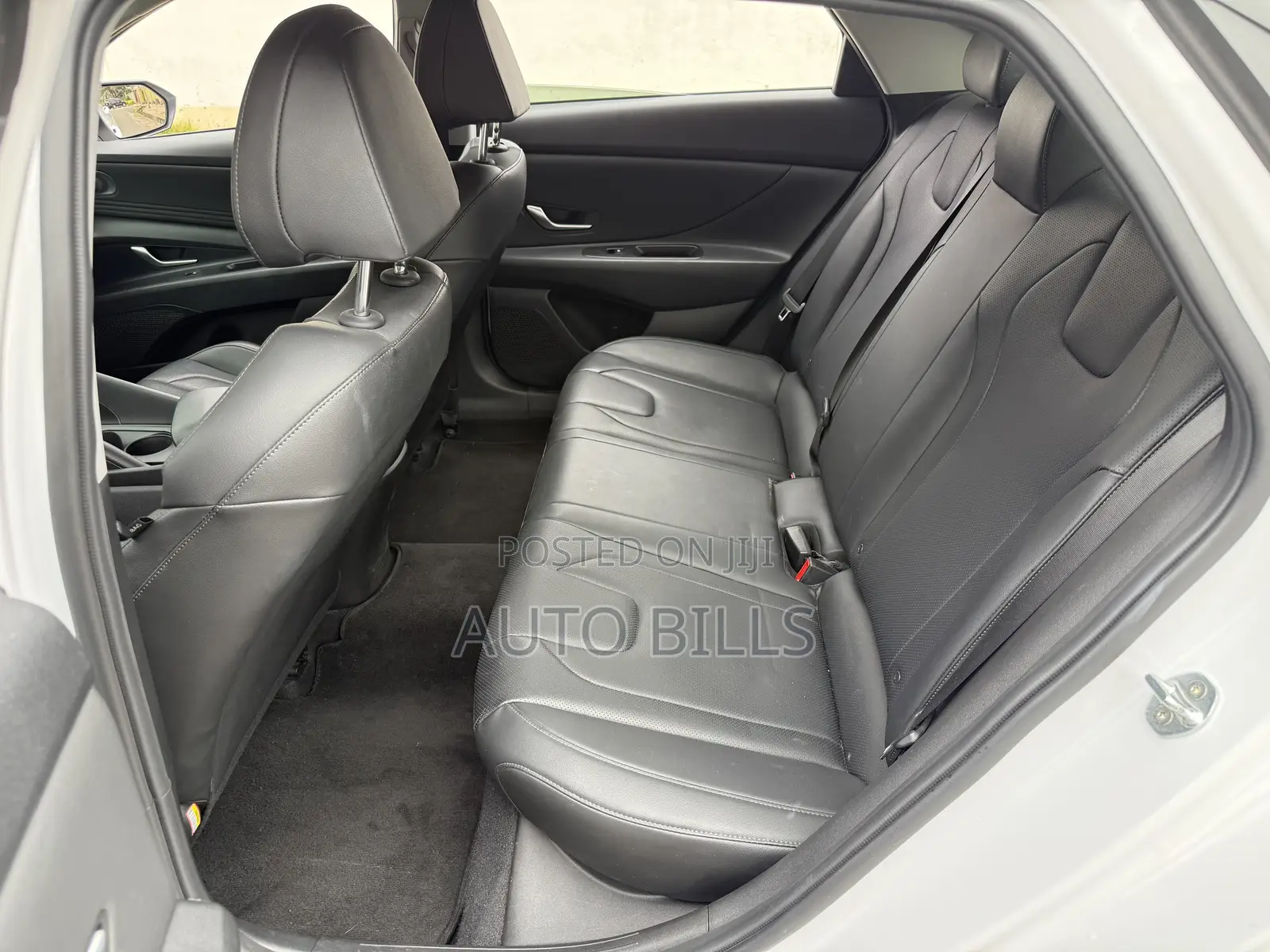 Hyundai Avante 2021 White