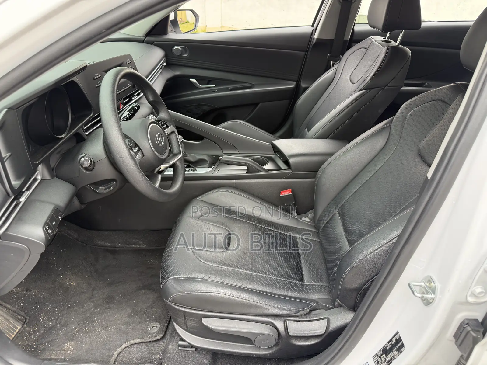 Hyundai Avante 2021 White
