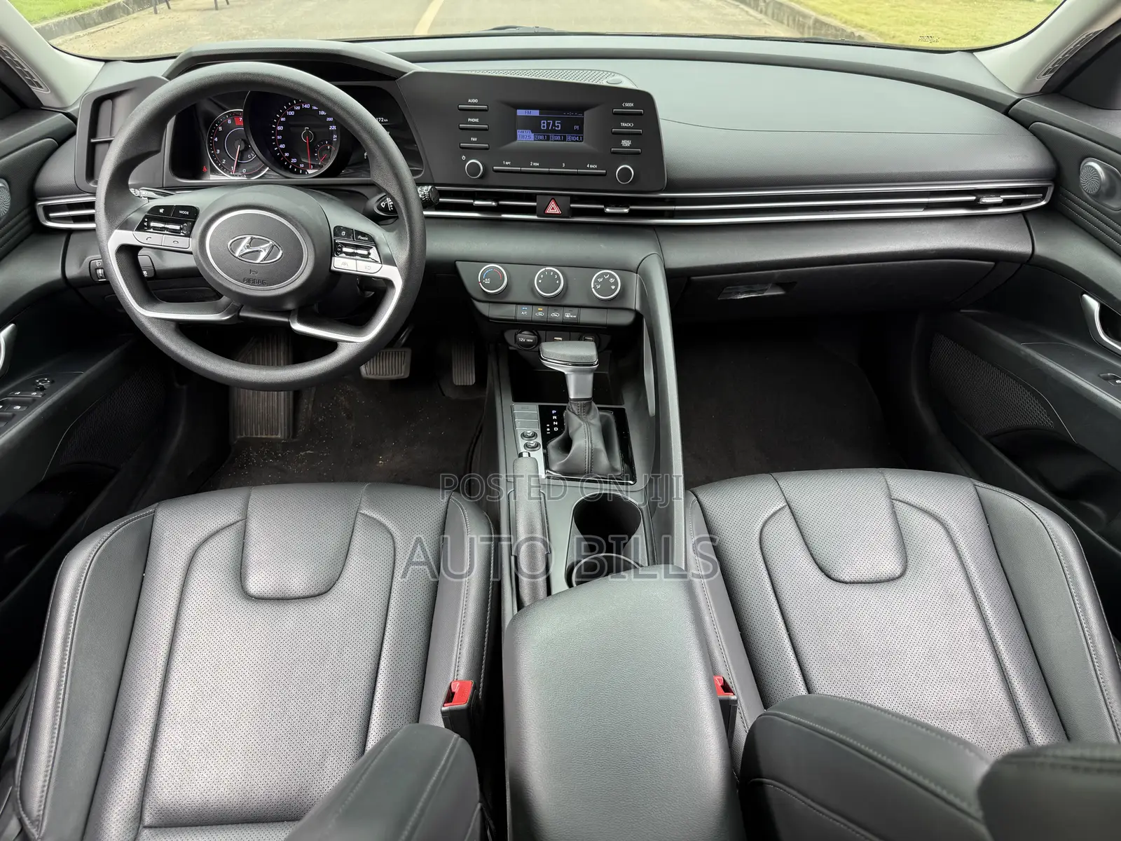 Hyundai Avante 2021 White