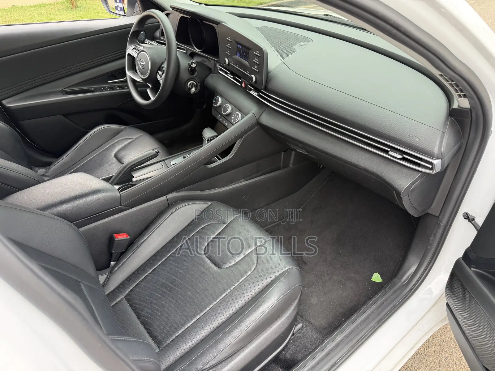 Hyundai Avante 2021 White