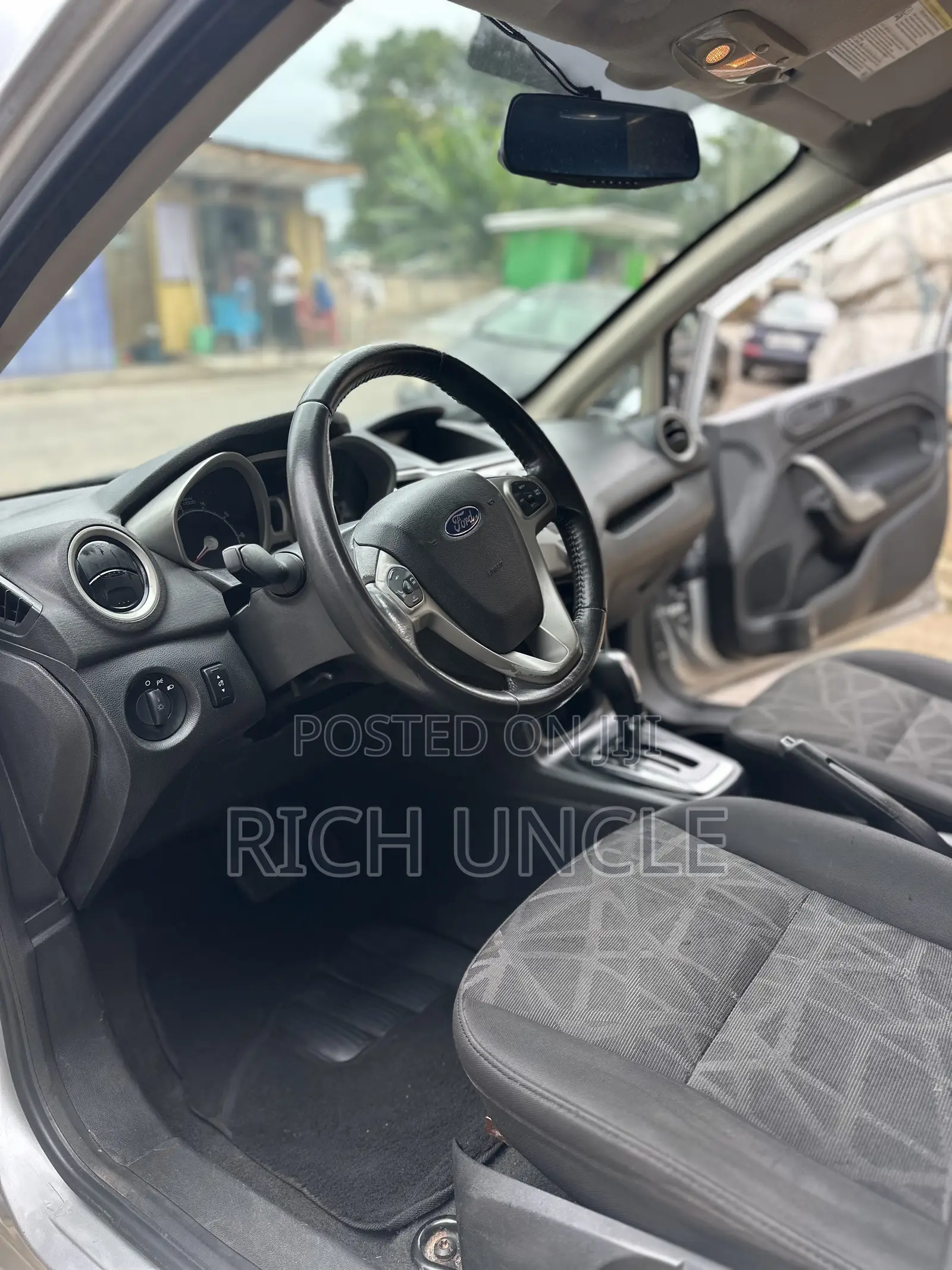 Ford Fiesta 2014 Silver