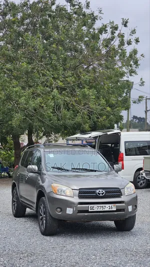 Toyota RAV4 2.5 4x4 2010 Gold