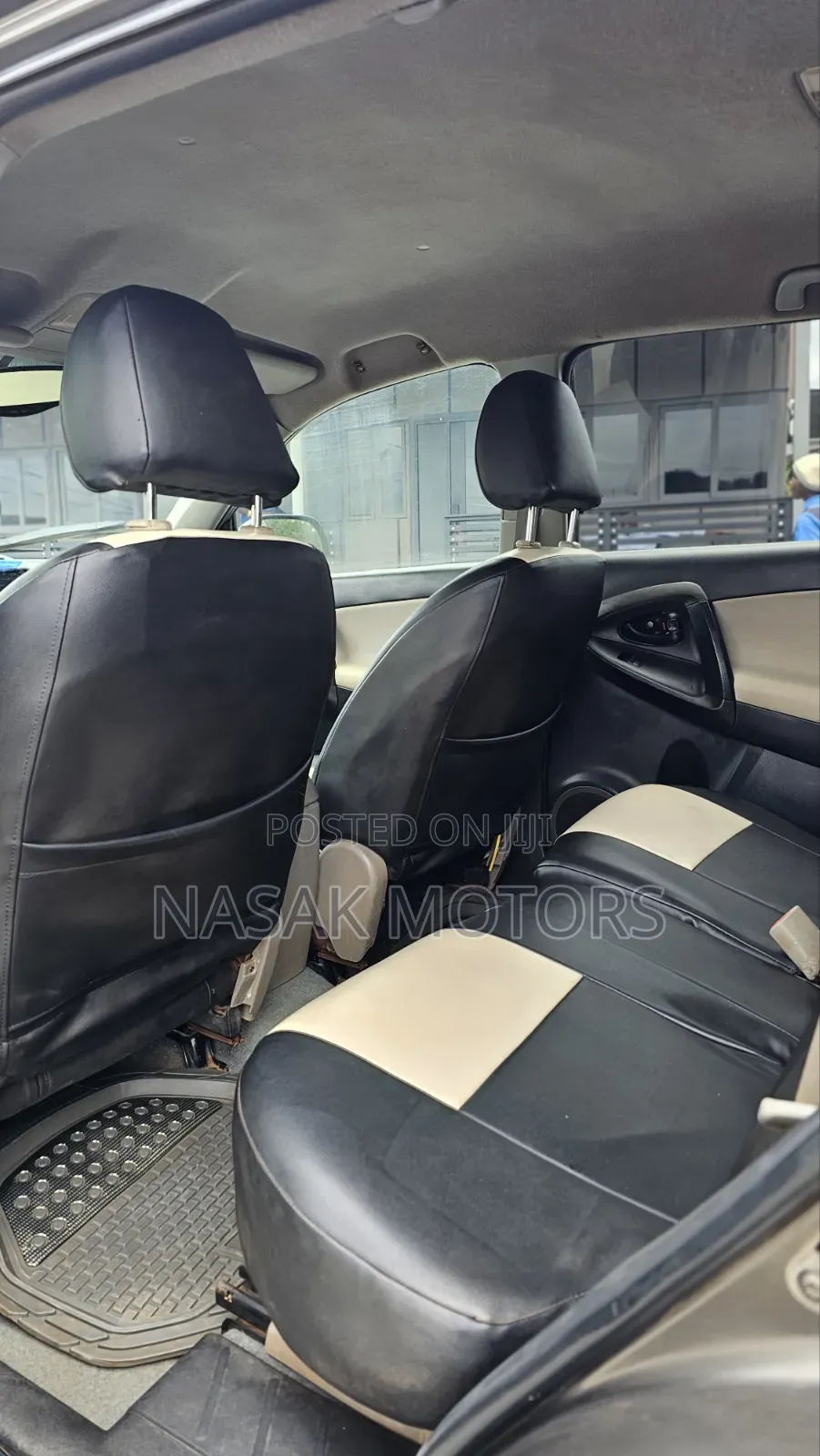 Toyota RAV4 2.5 4x4 2010 Gold