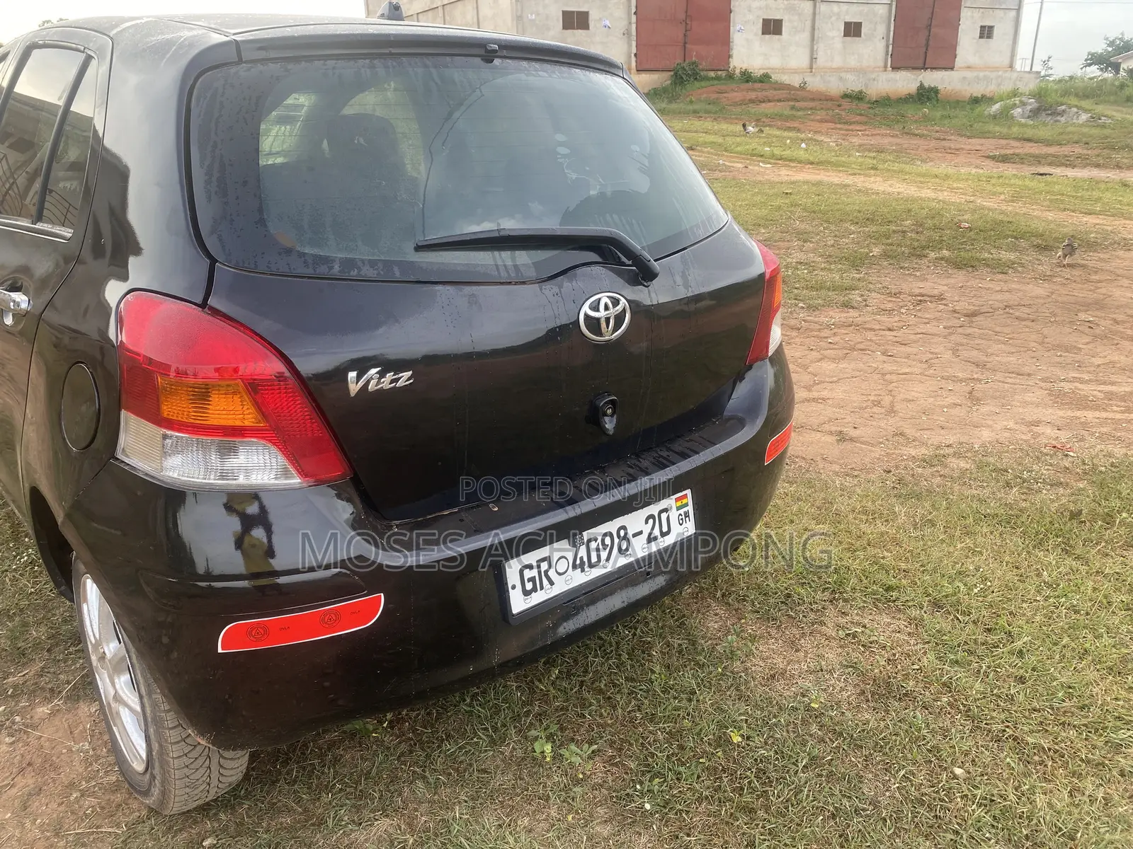 Toyota Vitz 1.0 FWD 3dr 2010 Black