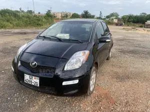 Toyota Vitz 1.0 FWD 3dr 2010 Black