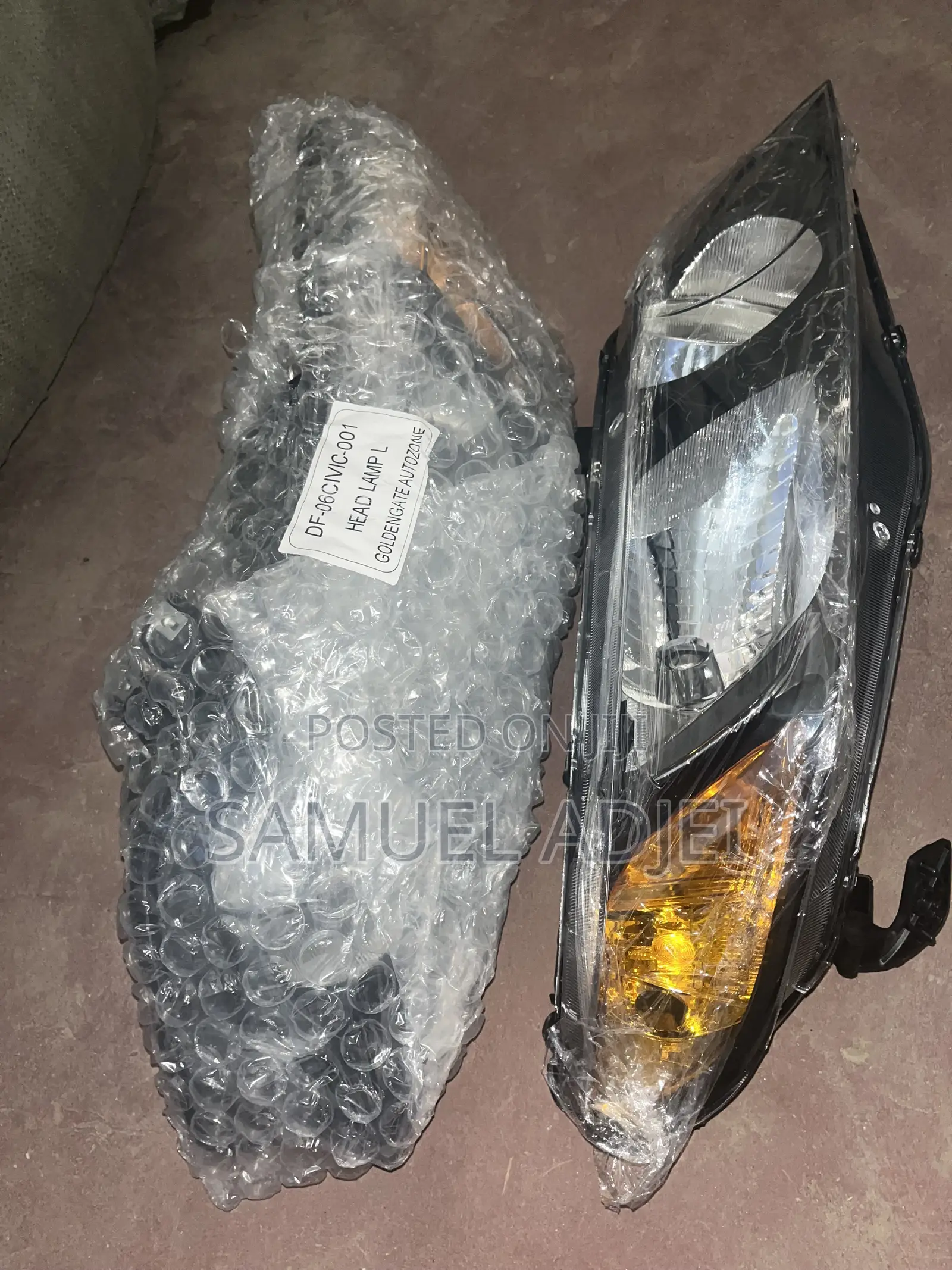 Honda Civic 2006 to 2011 Headlight Pair.