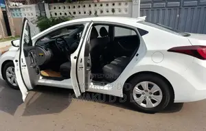 Hyundai Elantra 2016 White