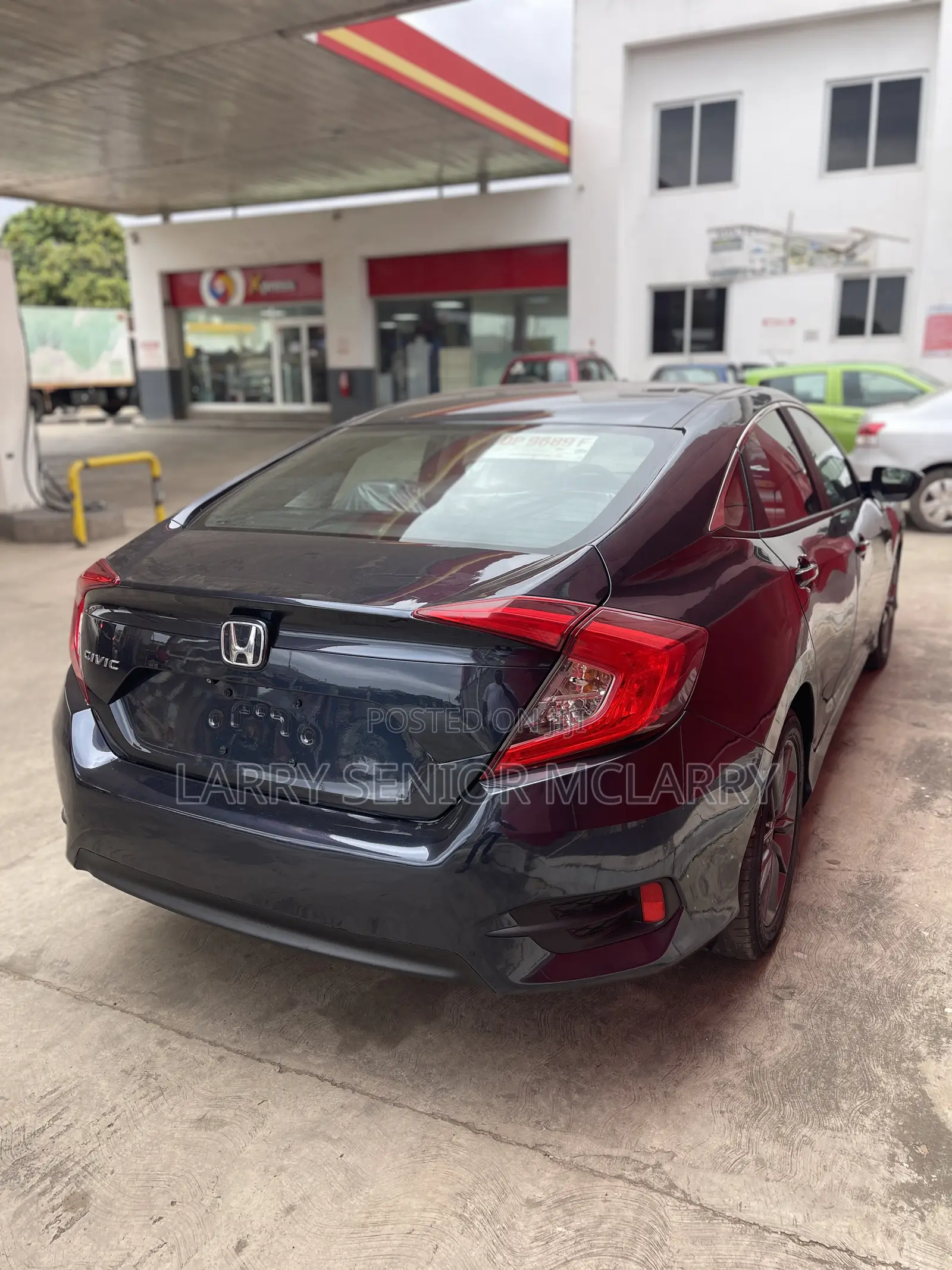 Honda Civic LX 4dr Sedan (2.0L 4cyl) 2016 Gray