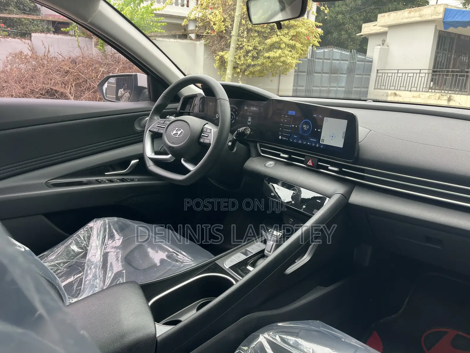 Hyundai Elantra 2023 White