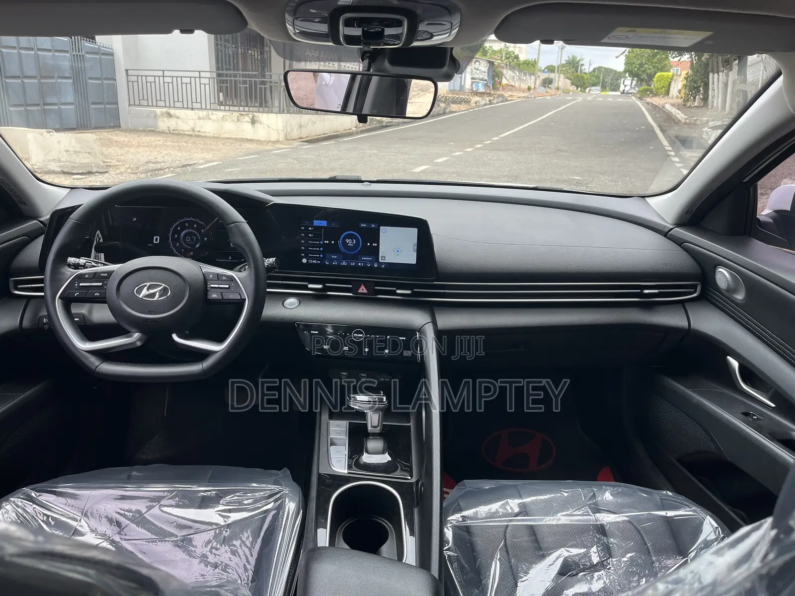 Hyundai Elantra 2023 White