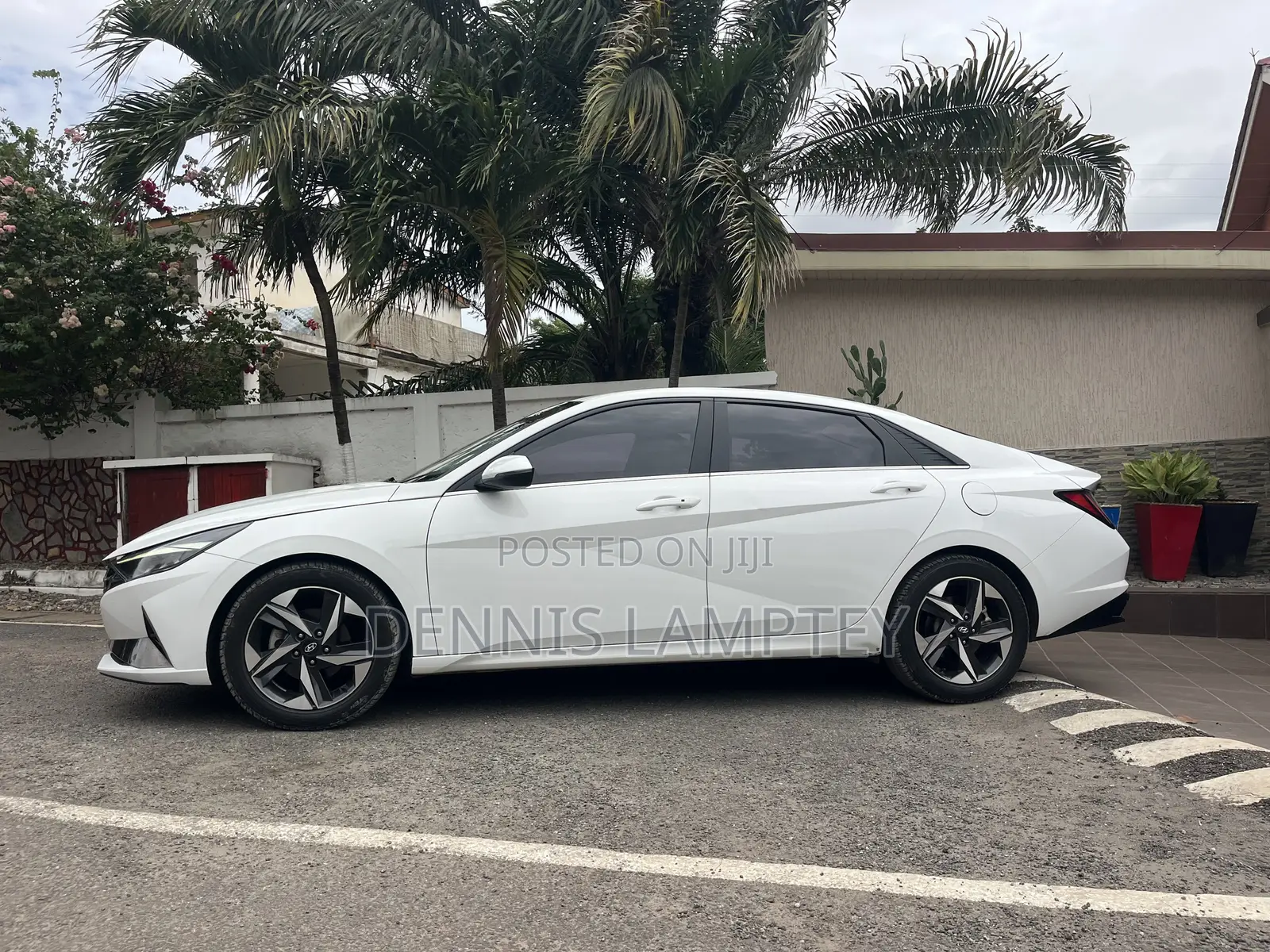 Hyundai Elantra 2023 White