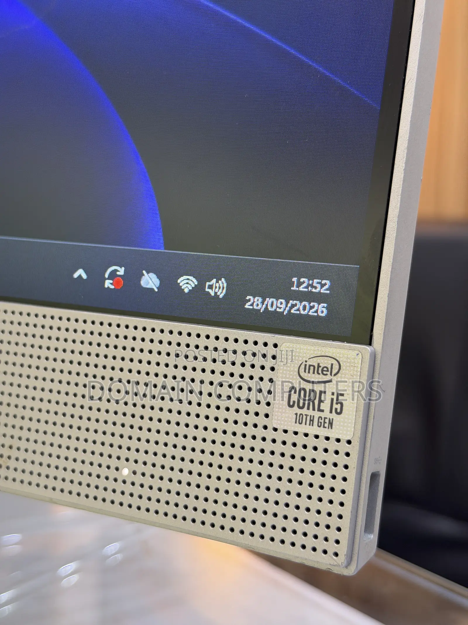 *HP All-in-One (AIO) 27-Dp0xxx*