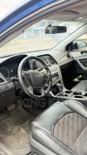 Hyundai Sonata Limited Sedan FWD (2.4L 4cyl 6A) 2016 Blue