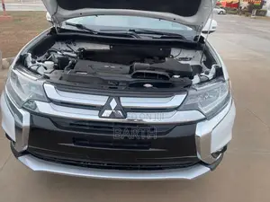 Mitsubishi Outlander SEL AWC 2018 White